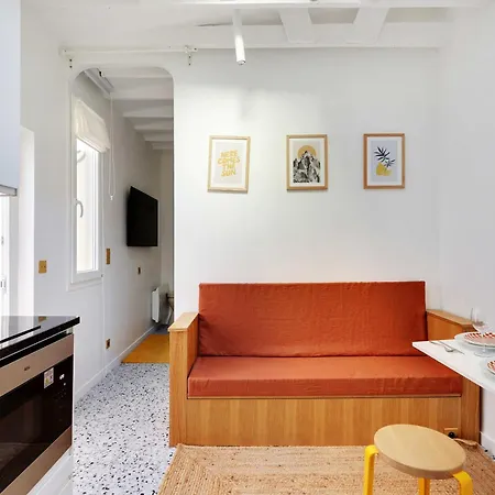 Cosy 2p Close To Sacre-coeur Paris